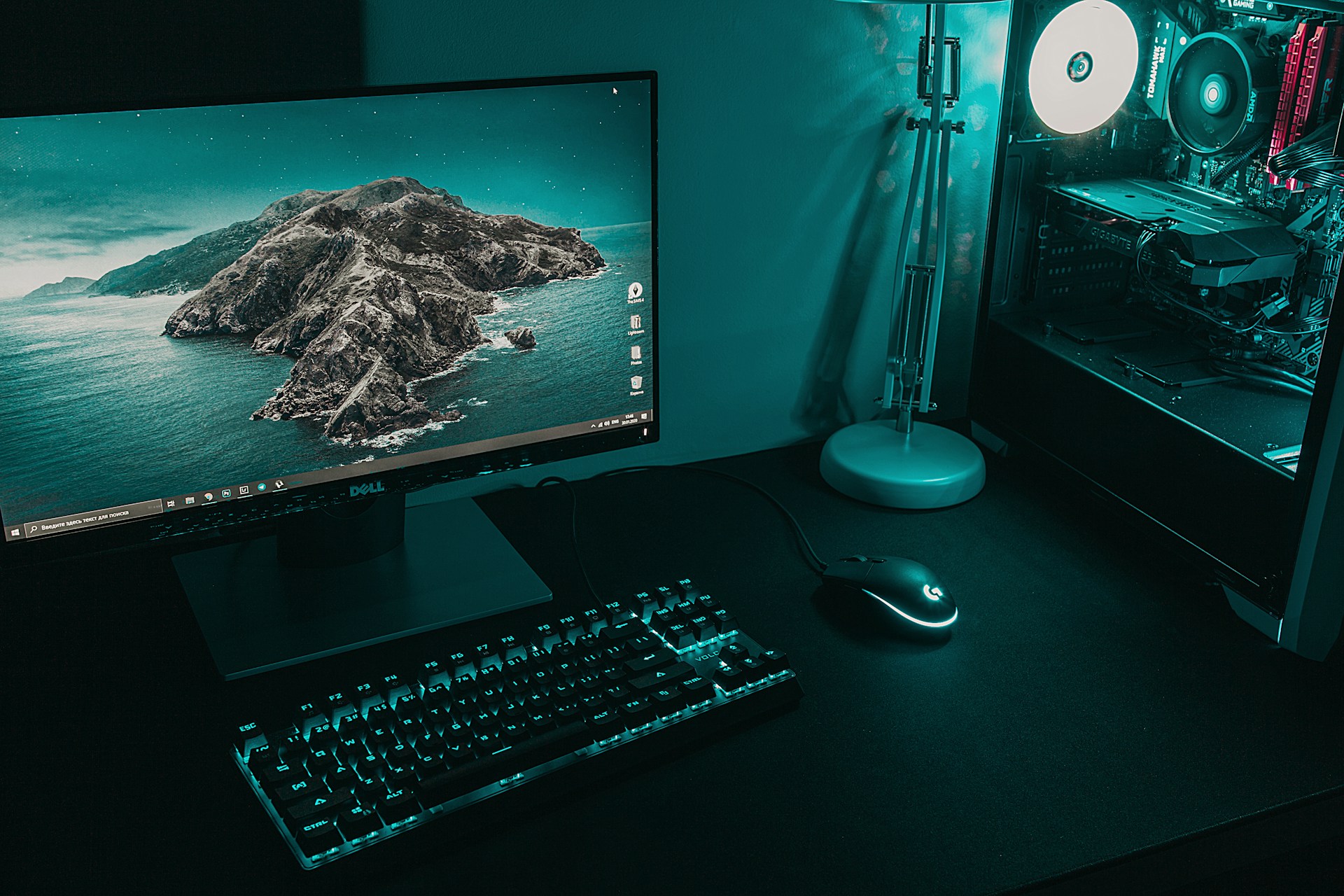 Tauri vs Electron - Building Desktop Apps in 2025